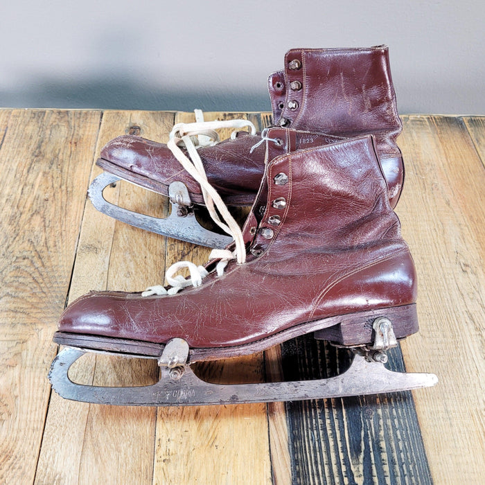 Vintage Schlittschuhe mit Patina-Schlittschuhe-Vintage Kontor-Vintage Kontor